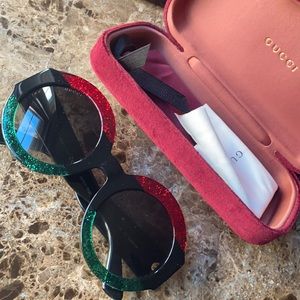 Gucci Round Sunglasses